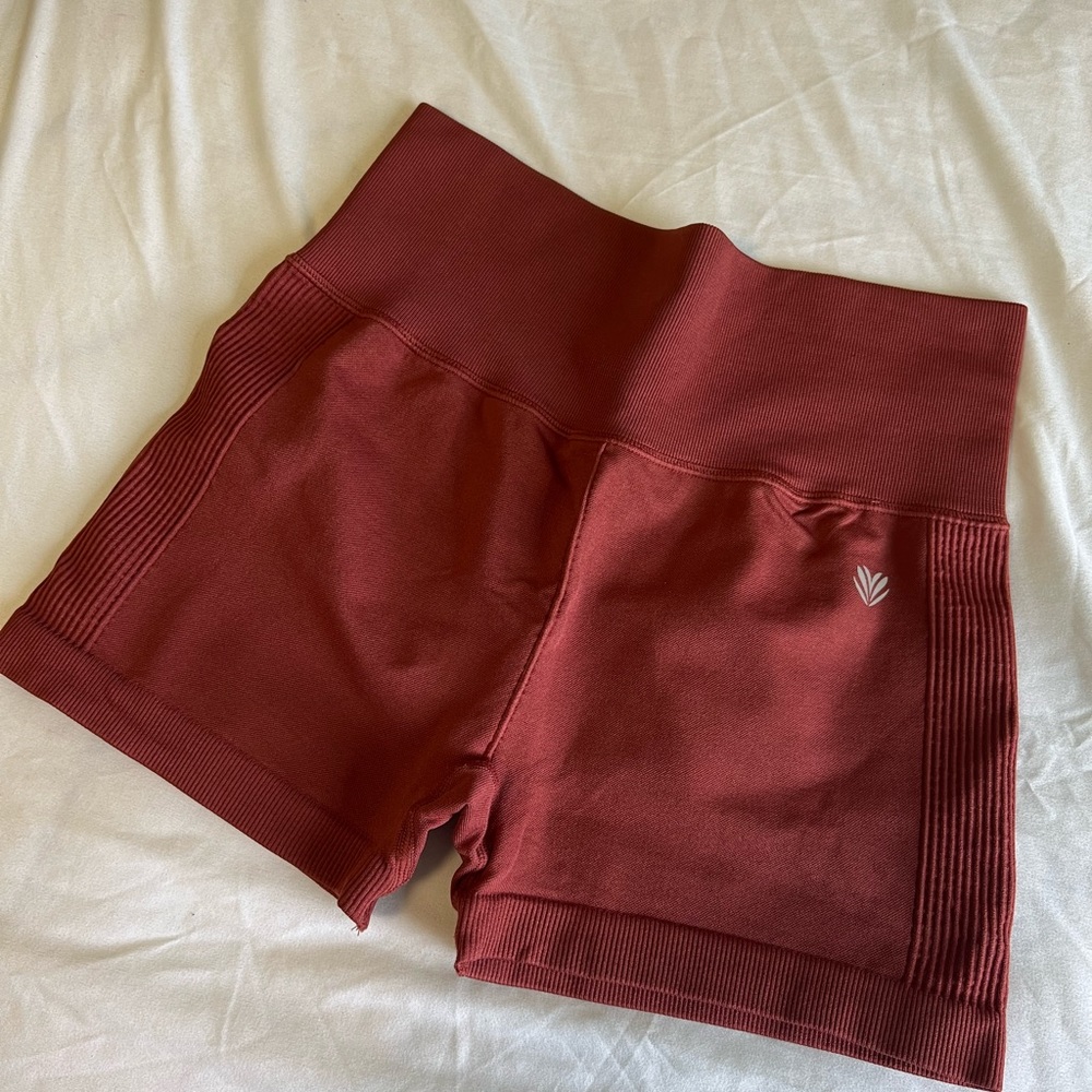 Athletic shorts